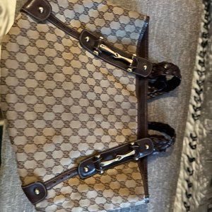 GG Canvas Medium Pelham Hobo